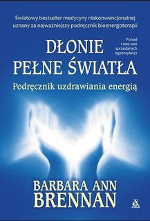 Dłonie pełne światła